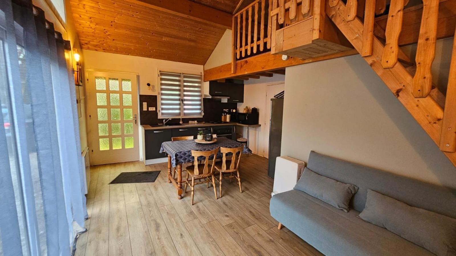 Gite Du Moulin Montgesoye Екстериор снимка