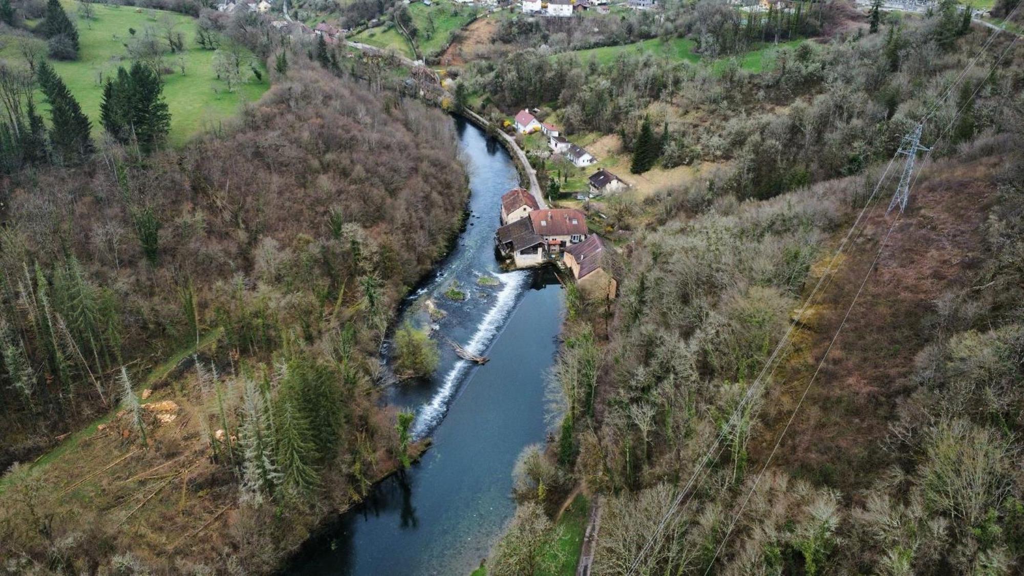 Gite Du Moulin Montgesoye Екстериор снимка